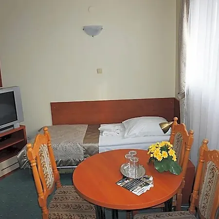 Pod Szczesliwa Gwiazda Cekanowo