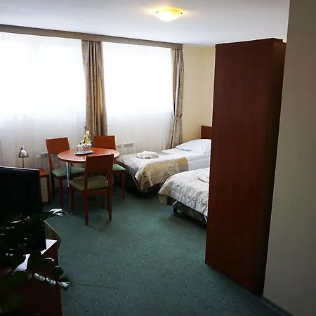 Pod Szczesliwa Gwiazda