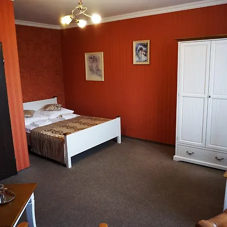 Pod Szczesliwa Gwiazda 2*