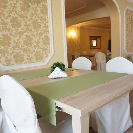 Pod Szczesliwa Gwiazda Мини-отель 2*